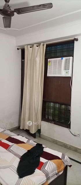 3 BHK Flat In Saket Paryavaran Complex For Sale  In Sainik Farm