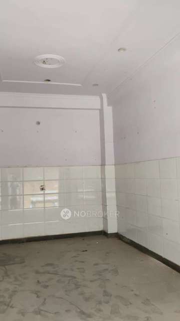 Showroom in Mandoli, Delhi for Rent 