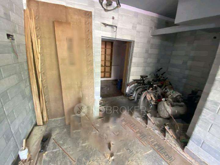 Shop in Guru Ravidas Marg, Delhi for Rent 