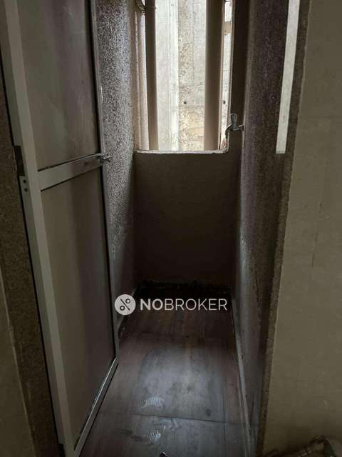 1 BHK Flat In Ace Square For Sale  In Ghodbunder Rd