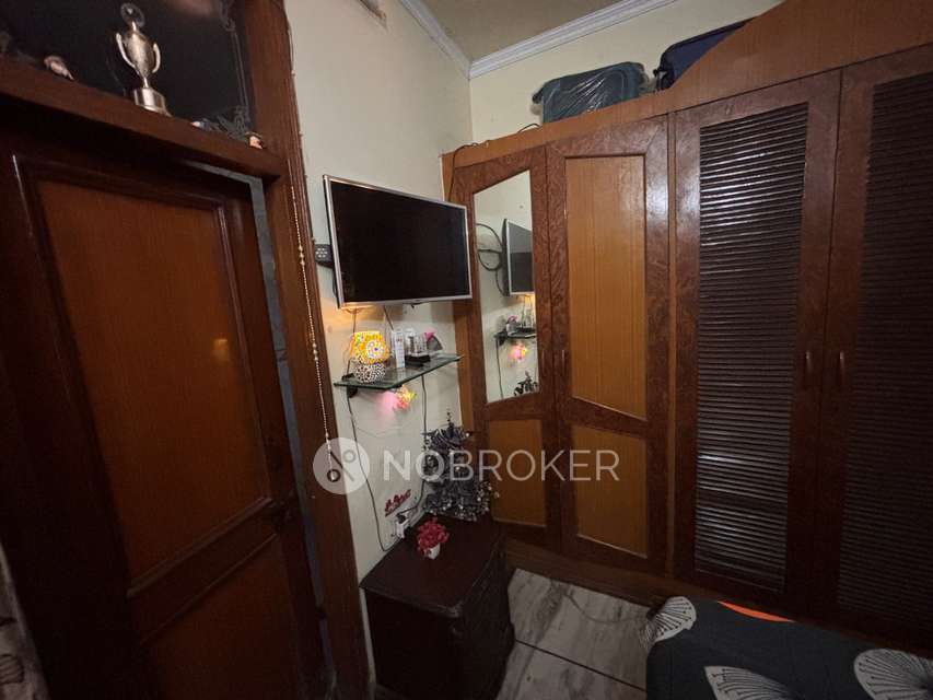 3 BHK Flat In Sant Nirankari Colony Rwa For Sale  In Nirankari Colony, Mukherjee Nagar