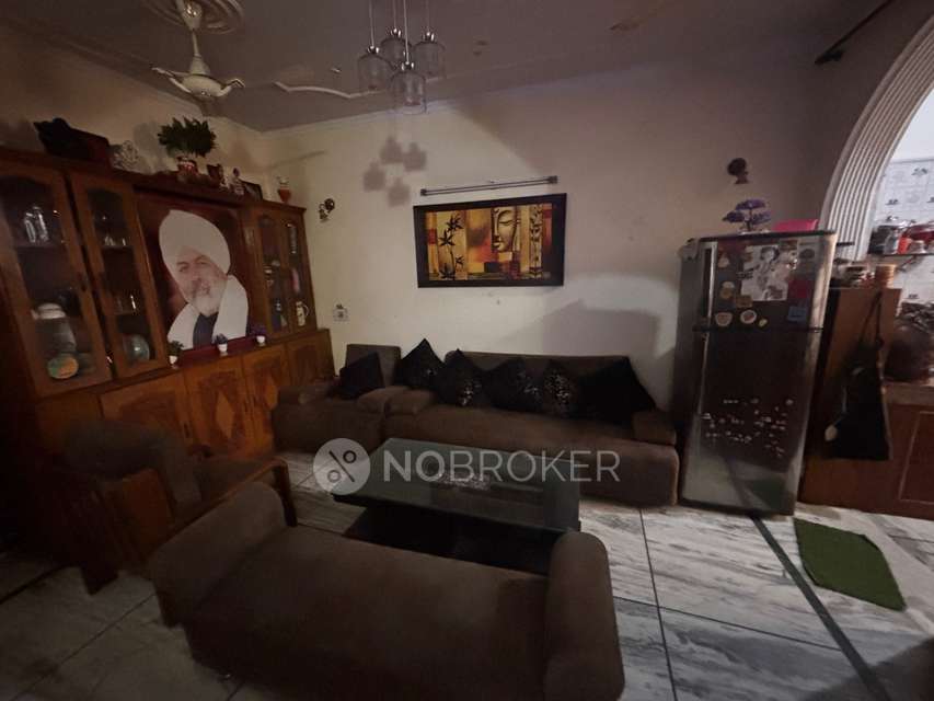 3 BHK Flat In Sant Nirankari Colony Rwa For Sale  In Nirankari Colony, Mukherjee Nagar