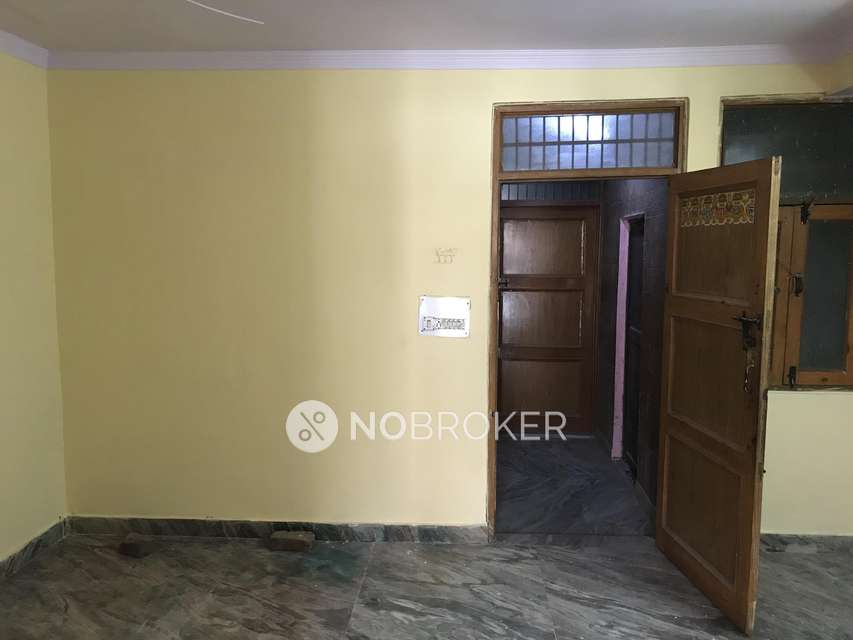 1 BHK Flat In B-98 For Sale  In Dwarka