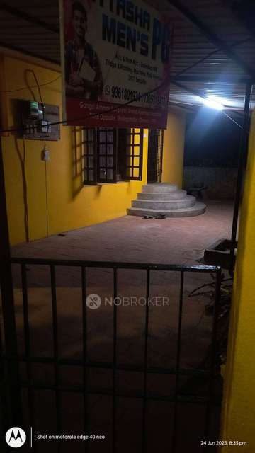 PG for Boys in Nattasha Men&#39;s Pg