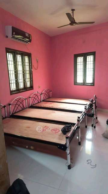 PG for Boys in Nattasha Men&#39;s Pg