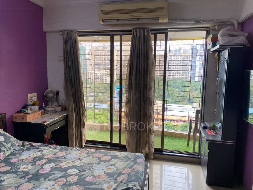 2 BHK Flat For Sale  In Bandra East