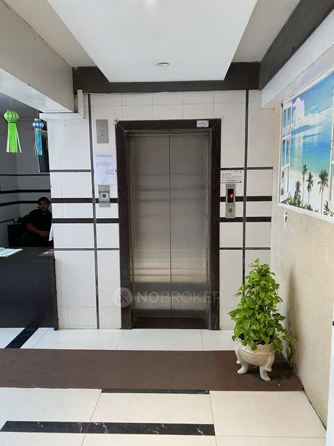 2 BHK Flat For Sale  In Bandra East