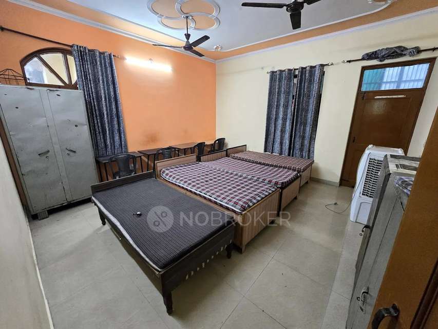 PG for Girls in Block C, Alpha I