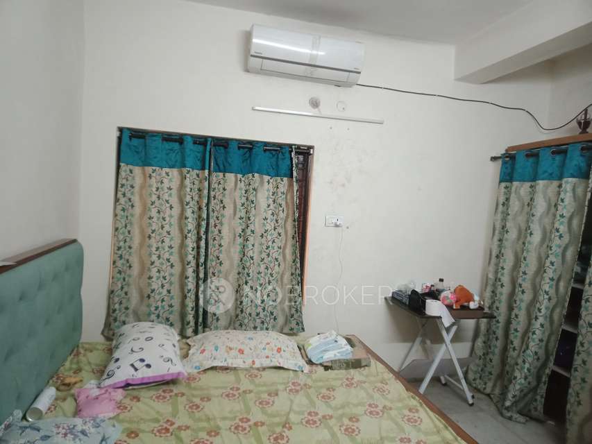2 BHK Flat In Film Nagar Coperative Housing Society Appartments For Sale  In Jubilee Hills