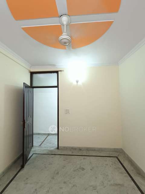 2 BHK Flat In Neelkanth Apartments , Builder Floor  For Sale  In Vaishali Colony, 
