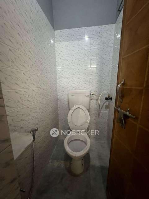 2 BHK Flat In Pocket-f, Gtb Enclave For Sale  In Dilshad Garden