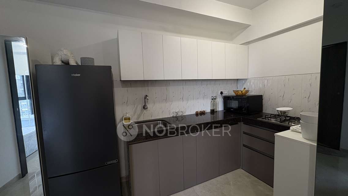 1 BHK Flat In Platinum Casa Millennia For Sale  In Andheri West