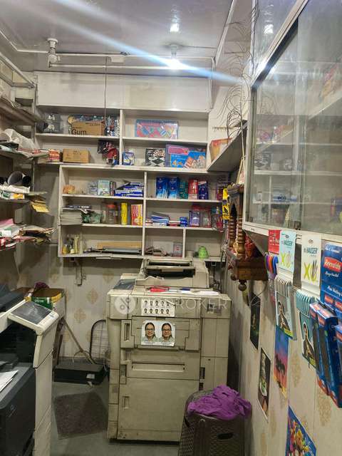 Shop in South Extension I, Delhi for sale 
