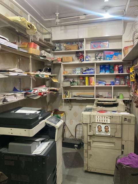 Shop in South Extension I, Delhi for sale 