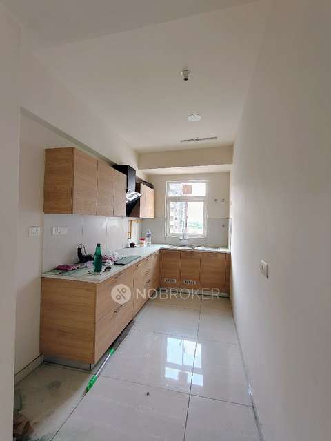 3 BHK Flat In Ashiana Anmol Plaza for Rent  In Sector-33
