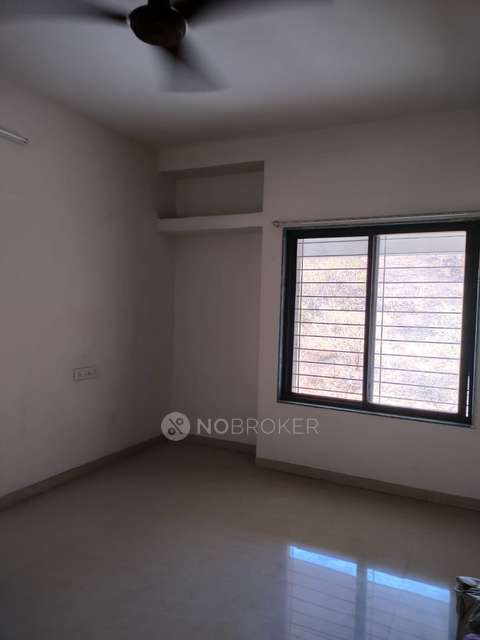 2 BHK Flat In Daffodils Society For Sale  In Somatne