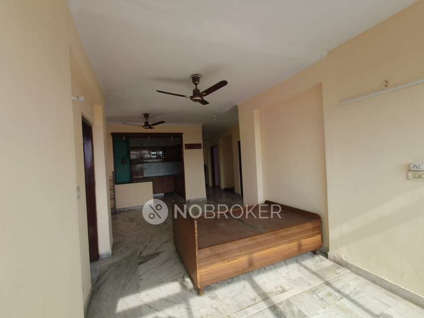 3 BHK Flat In Golf Green Avenue, Sector 25 For Sale  In Sector 25