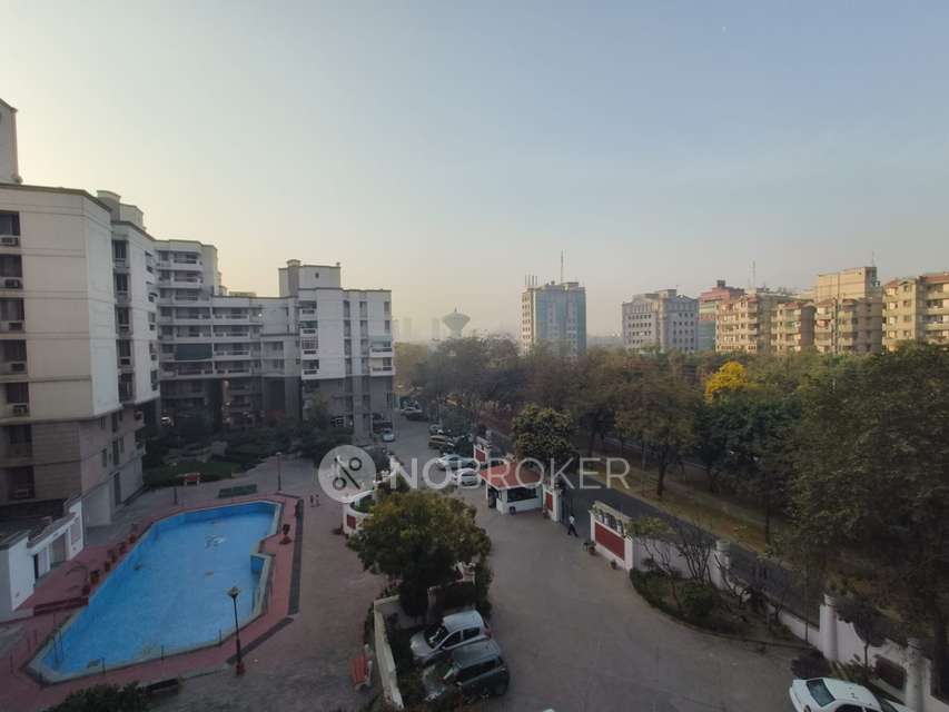 3 BHK Flat In Golf Green Avenue, Sector 25 For Sale  In Sector 25