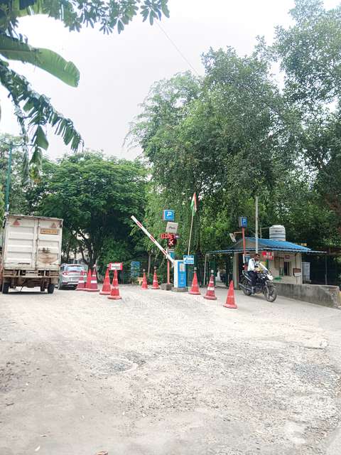 3 BHK Flat In Unitech South City 2 For Sale  In Sector-49 Gurgaon