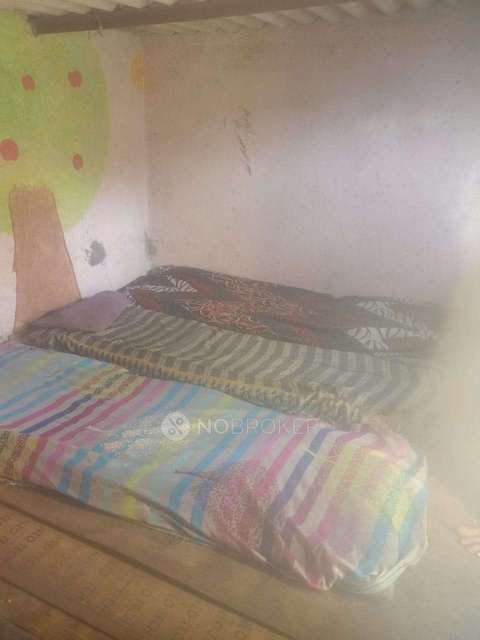 Shared Room for Male In 1 RK  In Dahisar East