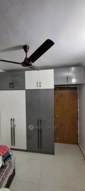 2 BHK Flat In 401,navutkarsh Chs, For Sale  In Samaj Mandir Hall - Banquet Hall