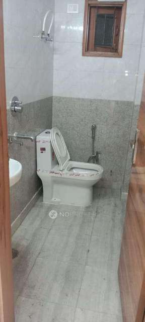 3 BHK Flat In Standalone Building  For Sale  In Dwarka Mor 