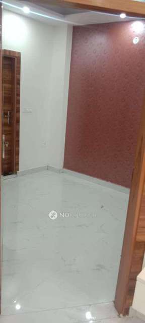 3 BHK Flat In Standalone Building  For Sale  In Dwarka Mor 