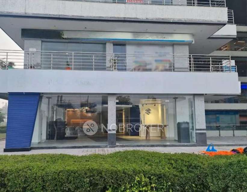 Shop in 7th Avenue, Gaur City, Greater Noida for Rent 
