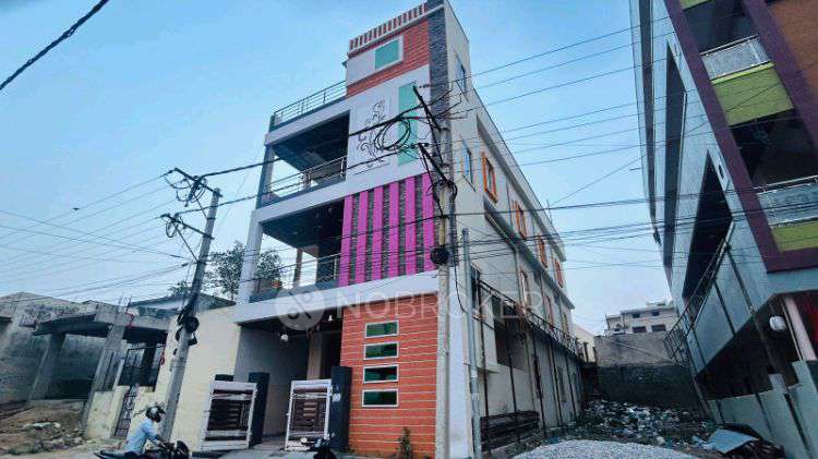 4+ BHK House For Sale  In Suraram