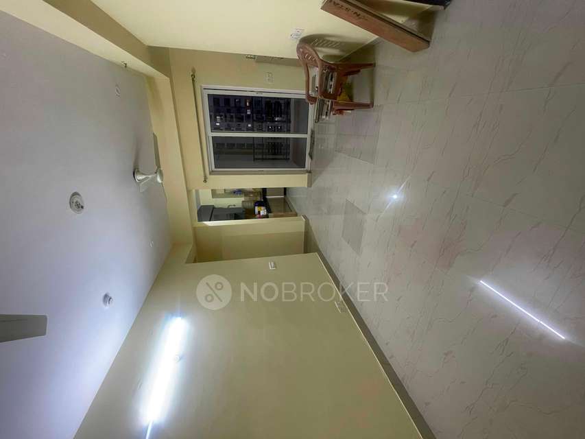 2 BHK Flat In Nimbus Express Park View 2 For Sale  In Chi V