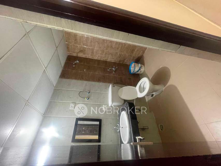 2 BHK Flat In Nimbus Express Park View 2 For Sale  In Chi V