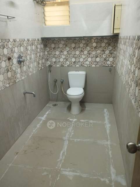 2 BHK Flat In Sovereign Santhinivasa  For Sale  In Sarjapur Main Rd