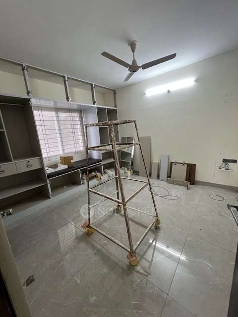 2 BHK Flat In Hallmark Sunnyside For Sale  In  Manchirevula , Narsingi