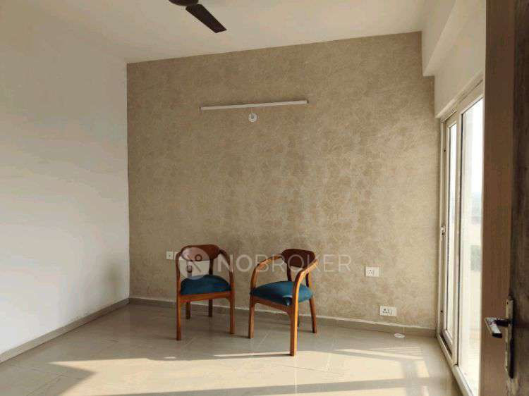 2 BHK Flat In Ajnara Panorama For Sale  In Yamuna Expressway