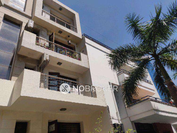 2 BHK Flat In Govind Kunj For Sale  In Govindpuri