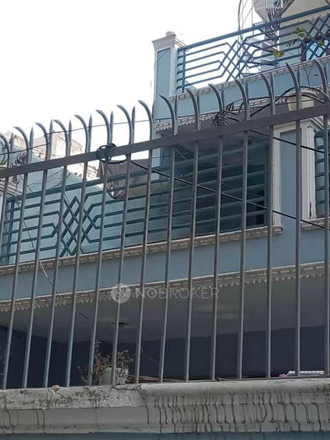 PG for Boys in Sector 15