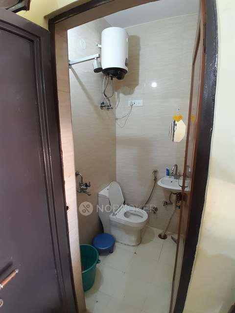 2 BHK Flat In Rwa Flat, Vasundhara For Sale  In Sector 3