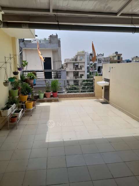 2 BHK Flat In Rwa Flat, Vasundhara For Sale  In Sector 3