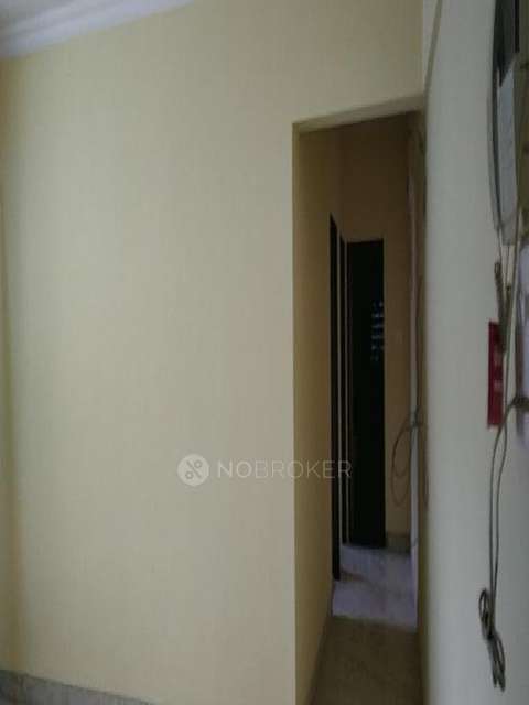 2 BHK Flat In Mantri Park For Sale  In Goregaon East