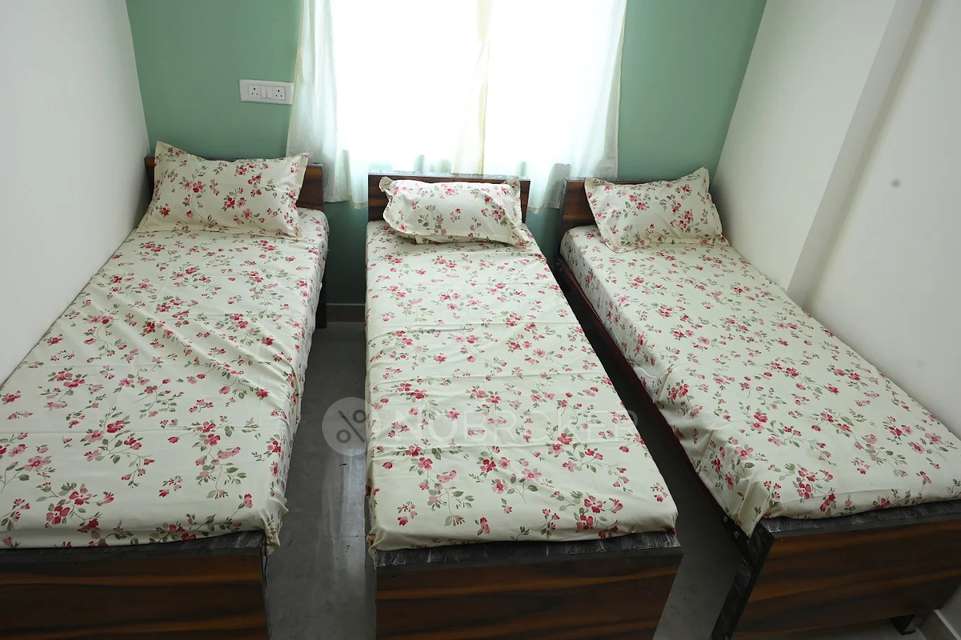 PG for Anyone in Munnekollal