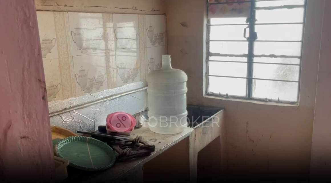 2 BHK Flat In Happy Homes Tower4  For Sale  In Attapure