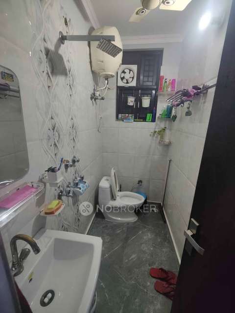 2 BHK Flat In Swastik Residency, Dwarka Mor For Sale  In Dwarka Mor