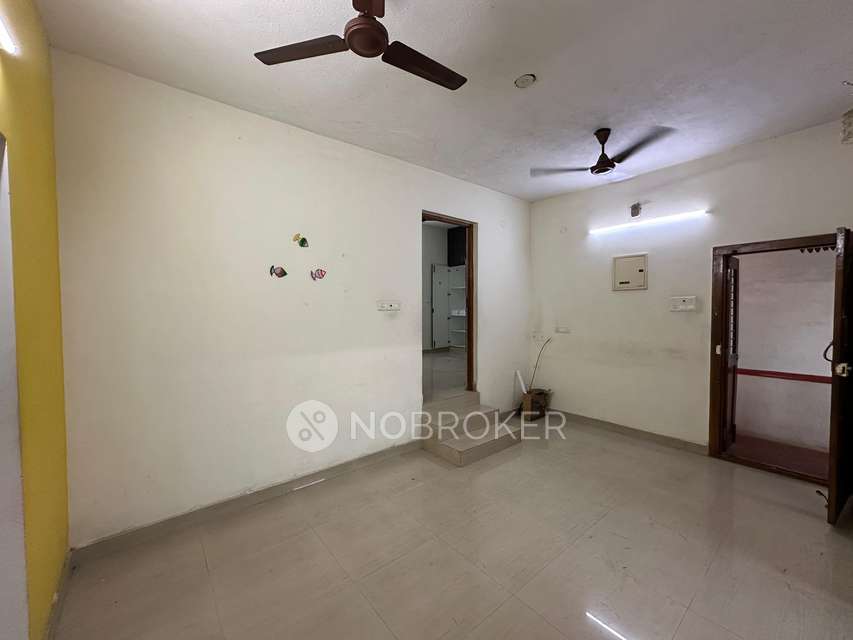 3 BHK Flat In Arjun Flats, Adambakkam For Sale  In Adambakkam