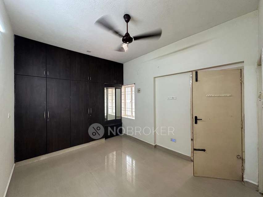 3 BHK Flat In Arjun Flats, Adambakkam For Sale  In Adambakkam