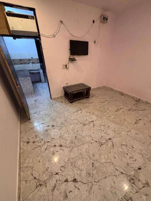 1 RK Flat In Om Vihar for Rent  In Om Vihar