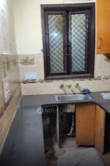 2 BHK Flat for Rent  In Mukherjee Nagar