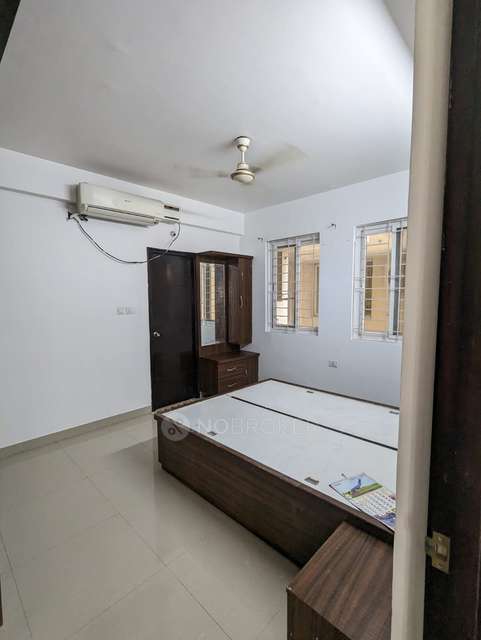 4 BHK Flat In Induscrest Apartment Complex For Sale  In Osman Nagar