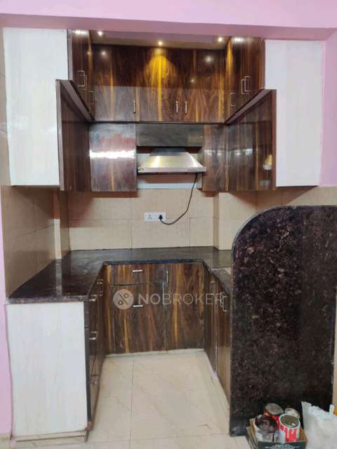 2 BHK Flat In Apt For Sale  In R Block Rd