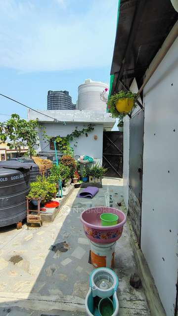 2 BHK Flat In Vijay Vihar For Sale  In Naraina