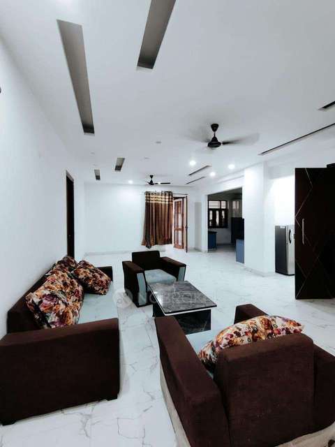 Single Room for Female In 3 BHK  In Palam Vihar